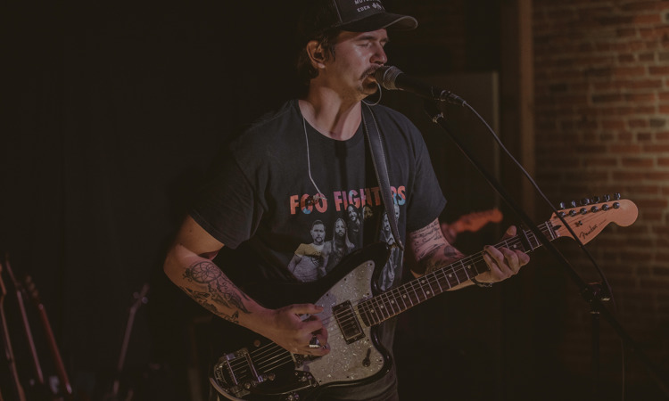 Live Music with Jonny Yarbrough